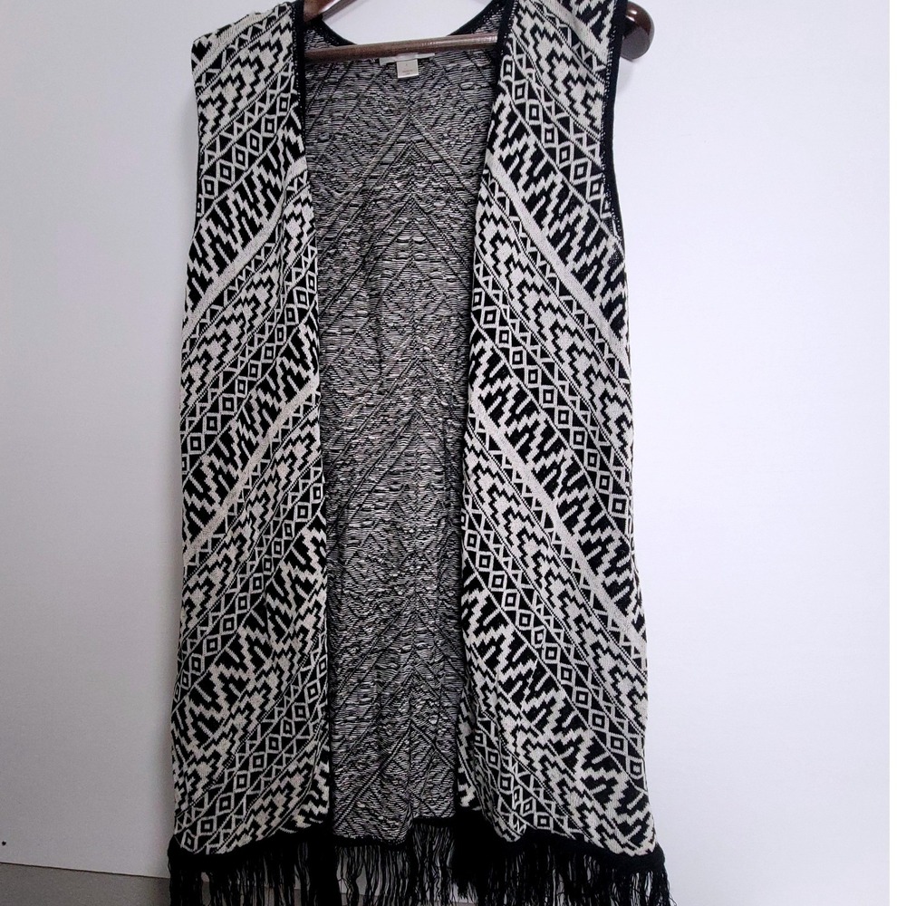 Christopher & Banks Womens Large Black White Geometric Fringe Knit Cardigan Vest